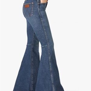 Wrangler Retro Dark Blue High-Rise Flare Jeans